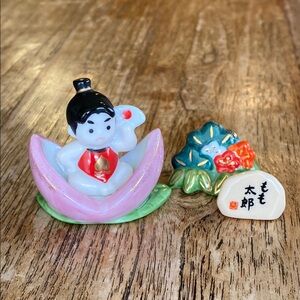 Japanese Miniature Ceramic Figurine Set – Momotaro in Peach & Floral Accent